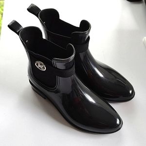 Juicy Couture Women's Shoes Juicy Rain Ankle Boots Sz 6